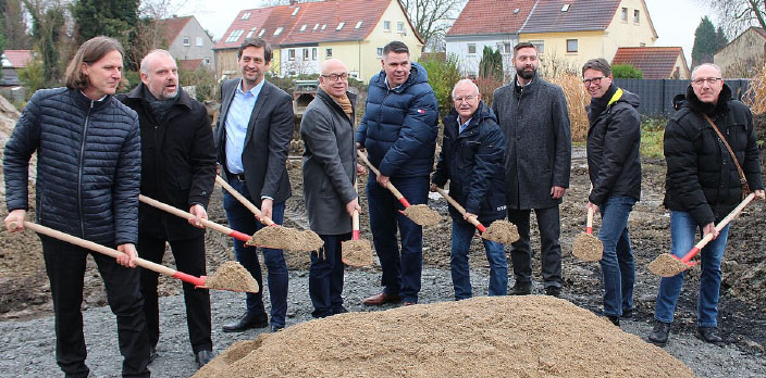 2021-12-19 - Lokalkompass - Unna Heinrichstr - Spatenstich